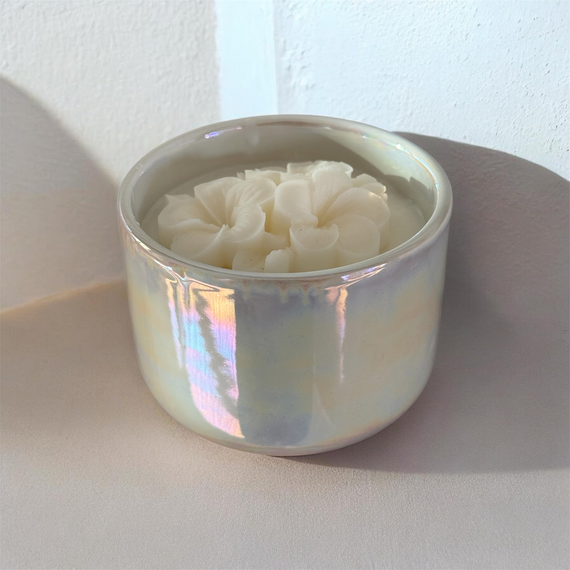Wickless Candle in Ceramic Pearl Jar - Velvet Berry